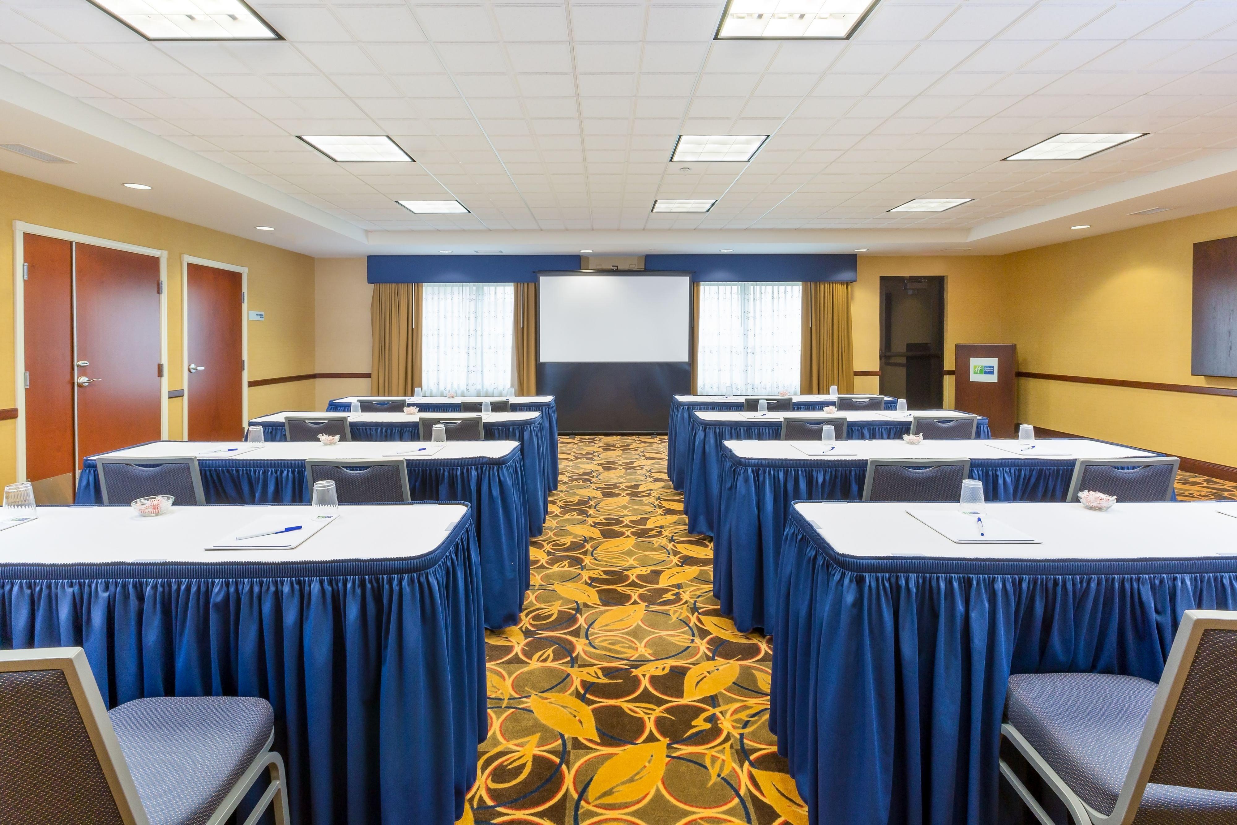Holiday Inn Express And Suites Helena By Ihg Exterior foto